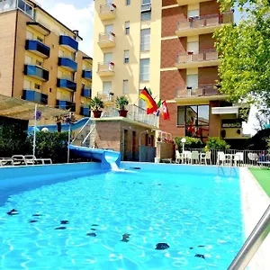 3* Hotel Club